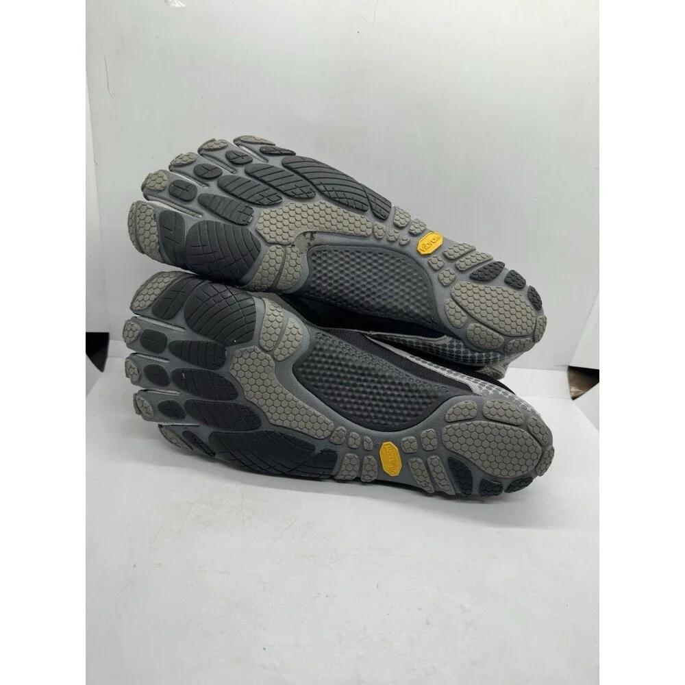 Vibram FiveFingers Mens 9.5 KSO Gray Green Multisport Shoes M145